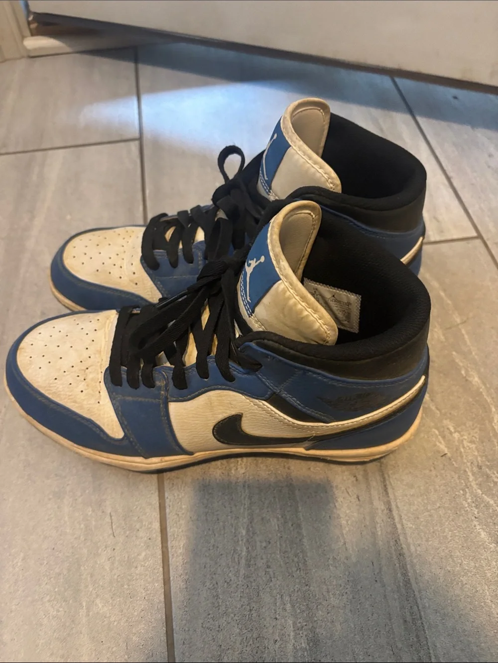 Jordan High-Top Cleats in Blue, Cream and Black